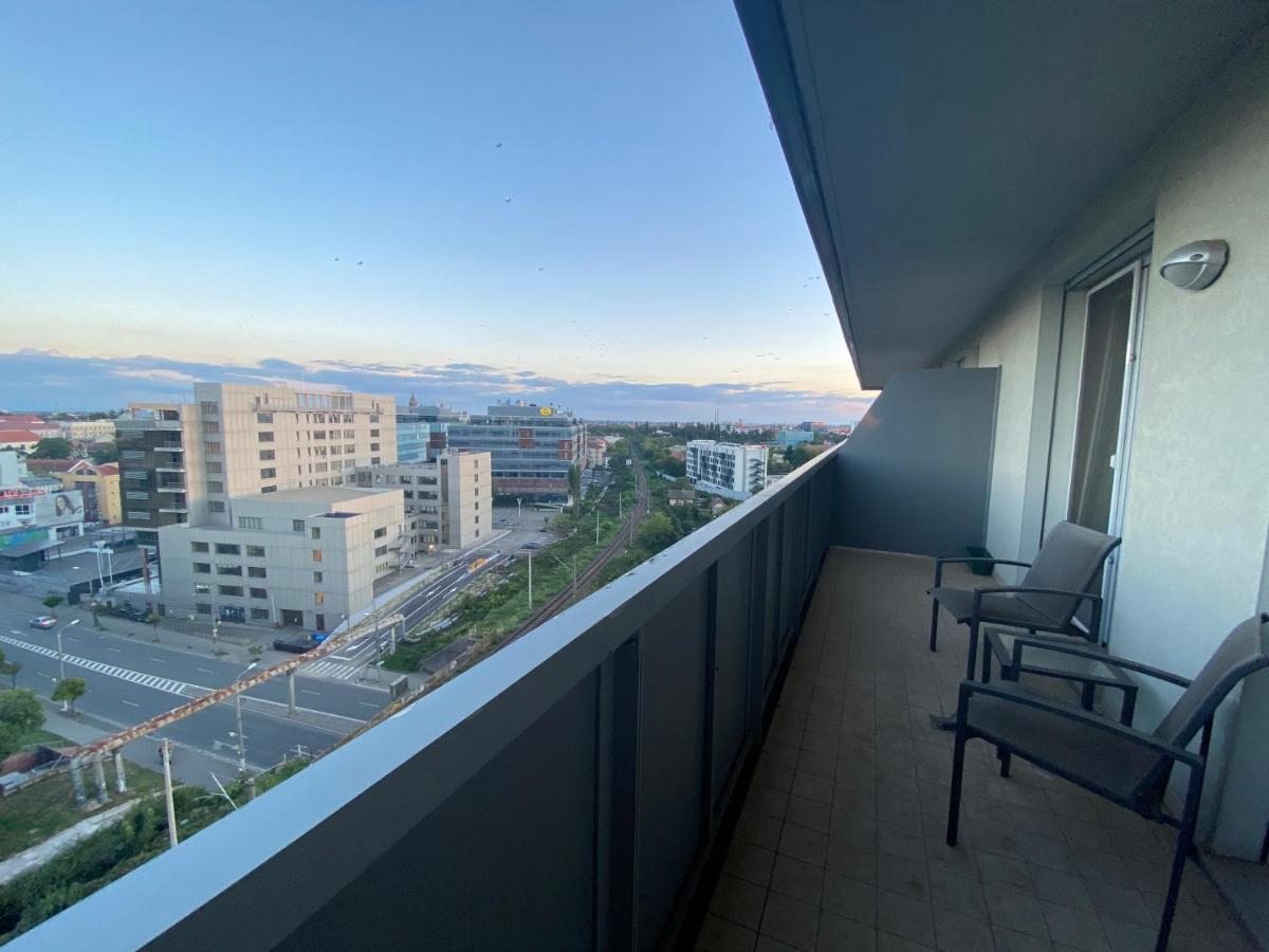 Central Apartment تيميشورا المظهر الخارجي الصورة